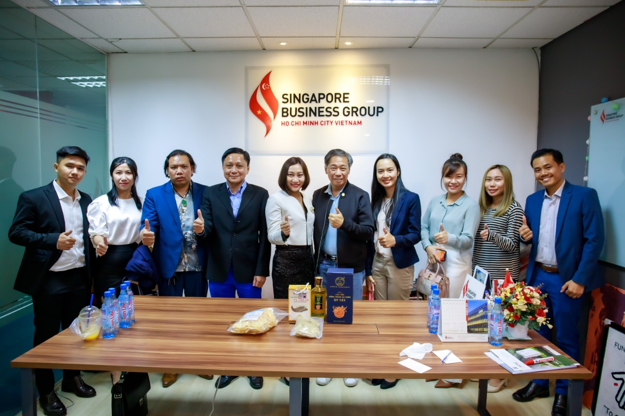 Online conference with representatives of the Singapore Business Association in Ho Chi Minh City and Enterprise Singapore 