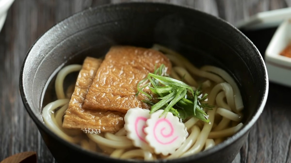 Công ty Nhật Bản tìm kiếm sự chấp thuận của halal cho món súp udon không cồn