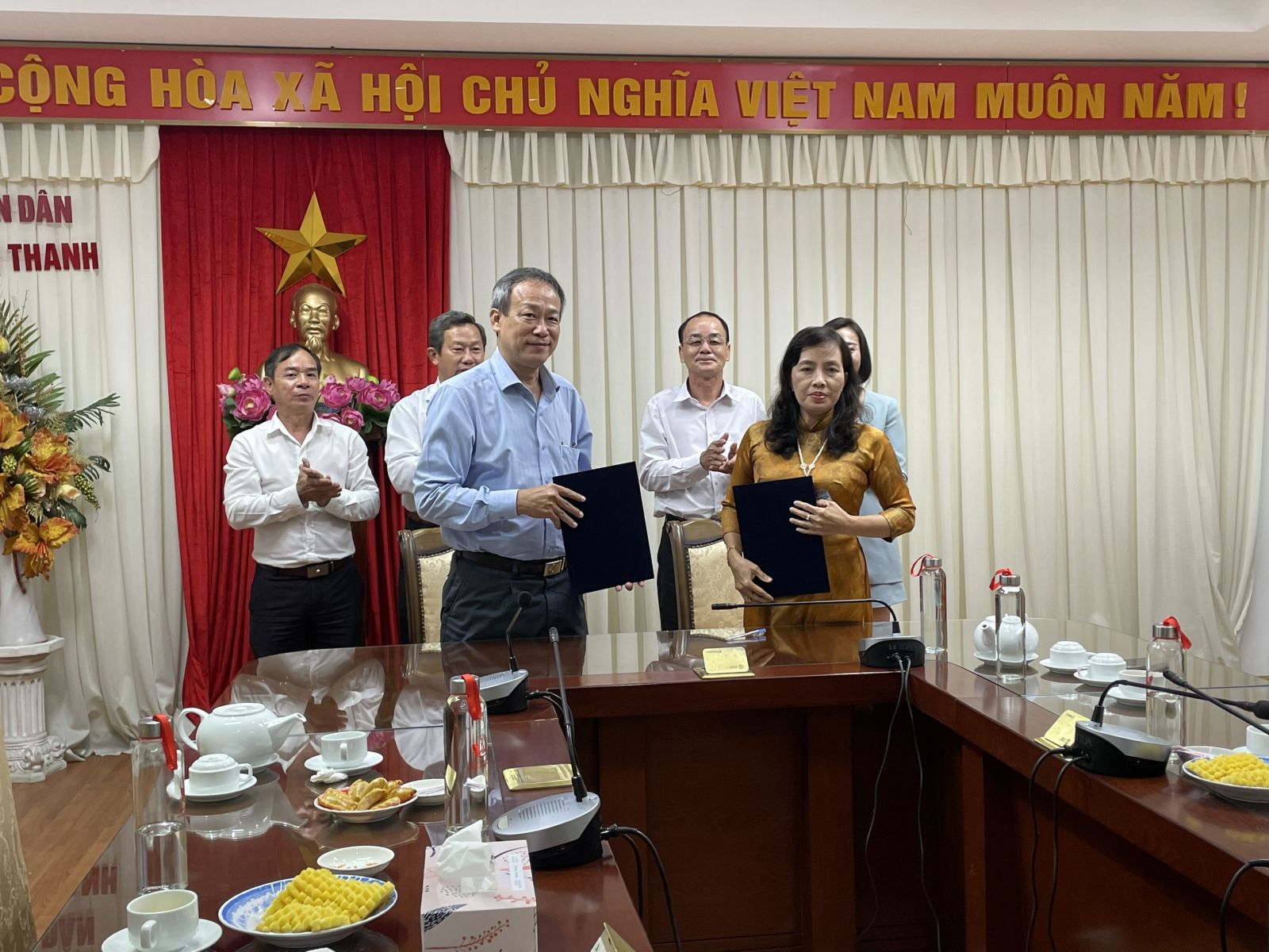 Đài Tiếng nói Nhân dân TPHCM và Thành phố Vị Thanh ký kết hợp tác truyền thông